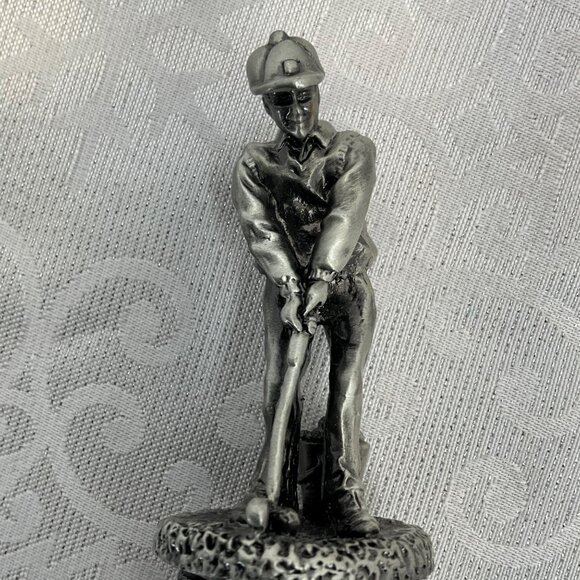 Vintage Pewter Male Golfer & Female Golfer Themed Bottle Stoppers With Corks - Picture 3 of 6